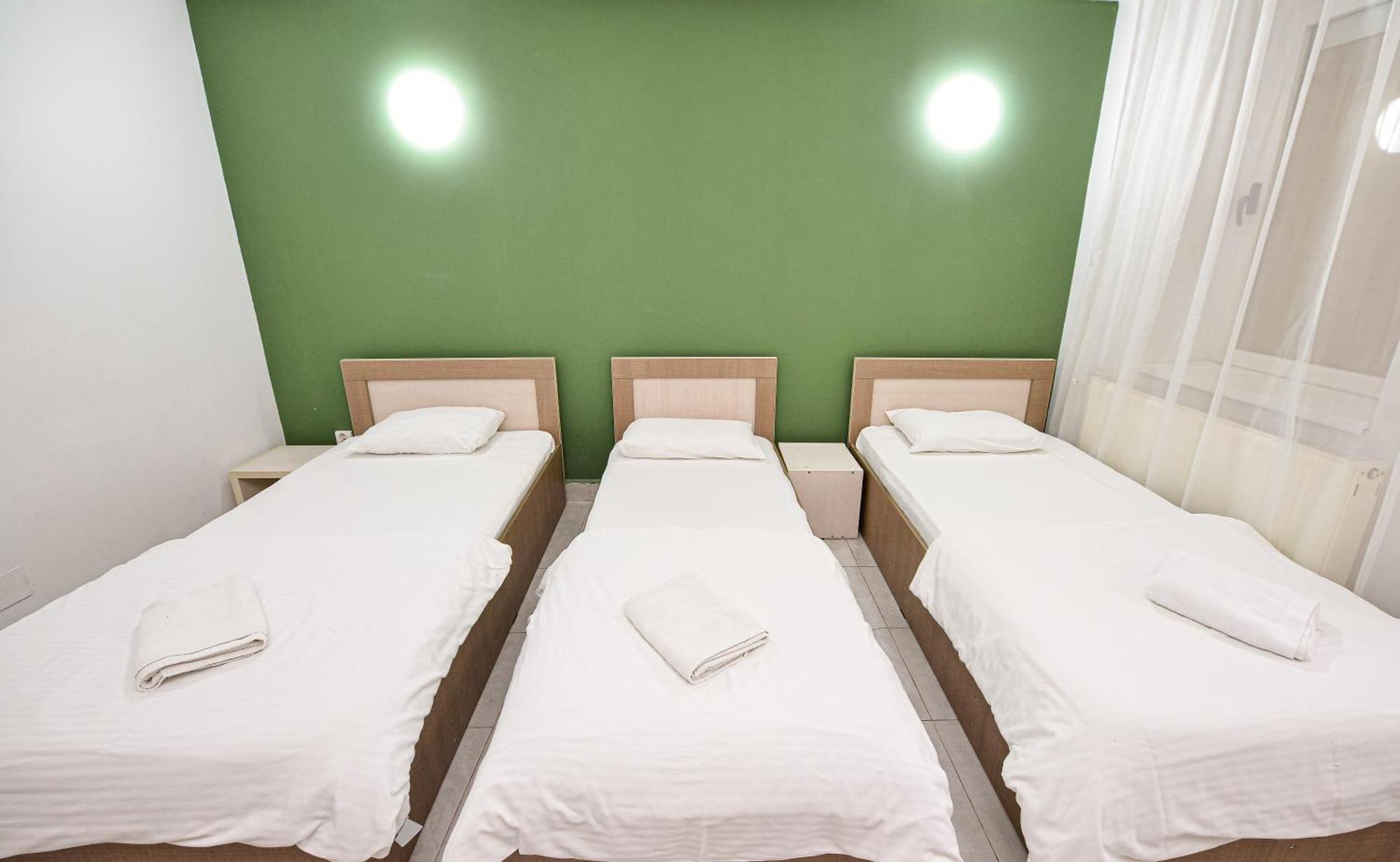 The Lincoln Suites - Central Shabbat Friendly Apartments Bucharest Exterior photo